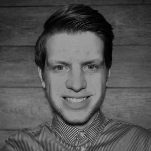 Rasmus Hjulskov - Freelance Fullstack Developer